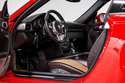 2011 Porsche 911 Carrera
