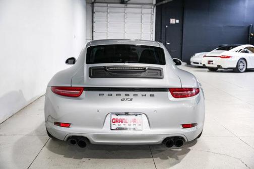 2015 Porsche 911 Carrera GTS