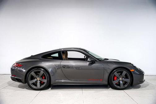 2018 Porsche 911 Carrera 4S