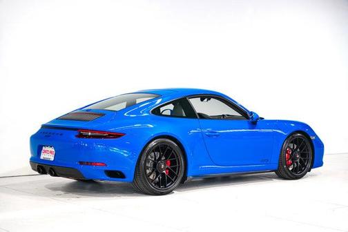 2018 Porsche 911 Carrera GTS