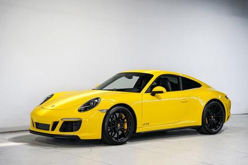 2019 Porsche 911 Carrera GTS