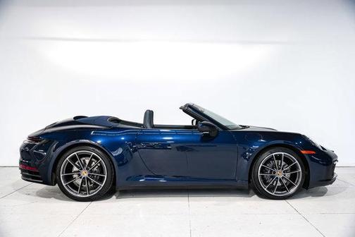 2020 Porsche 911 Carrera