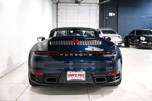 2020 Porsche 911 Carrera