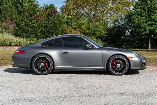 2012 Porsche 911 Carrera 4 GTS