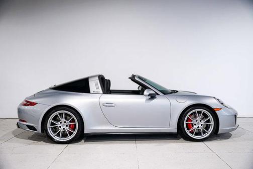 2018 Porsche 911 Targa 4S