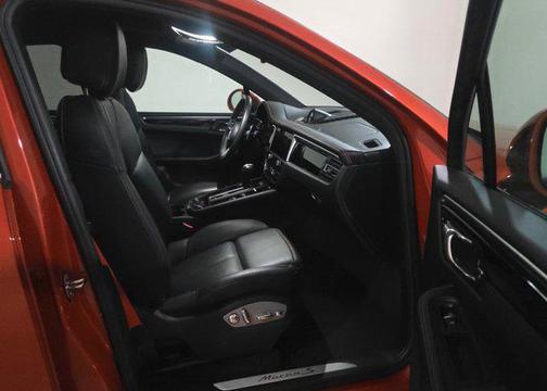 2023 Porsche Macan S