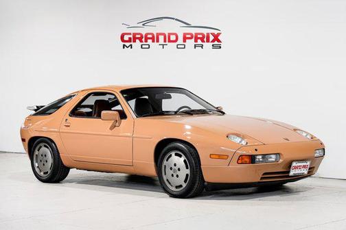 1987 Porsche 928 