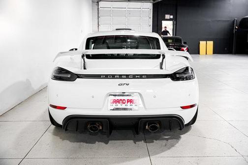 2021 Porsche 718 Cayman GT4