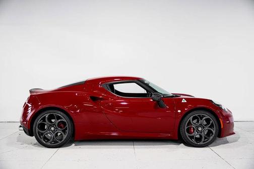 2015 Alfa Romeo 4C Launch Edition