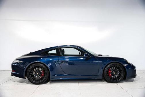 2015 Porsche 911 Carrera GTS