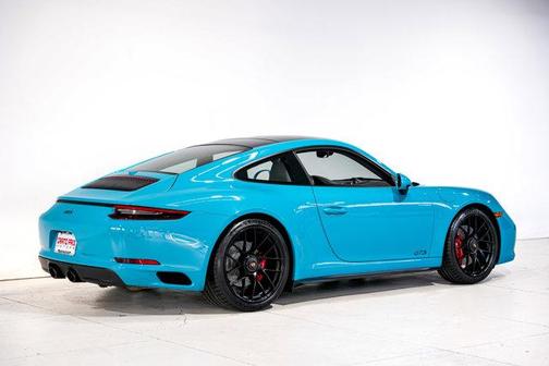 2019 Porsche 911 Carrera GTS