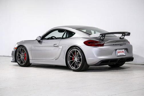 2016 Porsche Cayman GT4