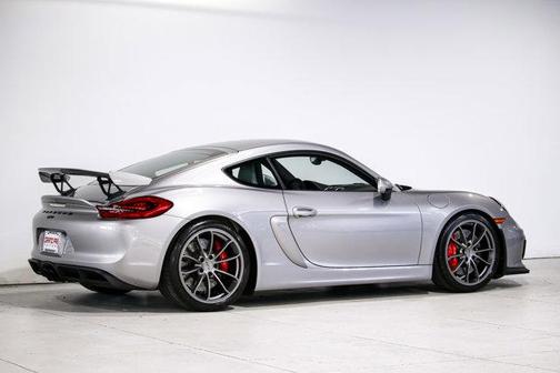 2016 Porsche Cayman GT4