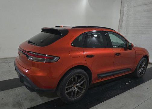 2022 Porsche Macan AWD