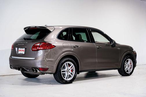 Umber Metallic 2013 Porsche Cayenne Turbo