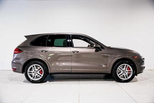 Umber Metallic 2013 Porsche Cayenne Turbo