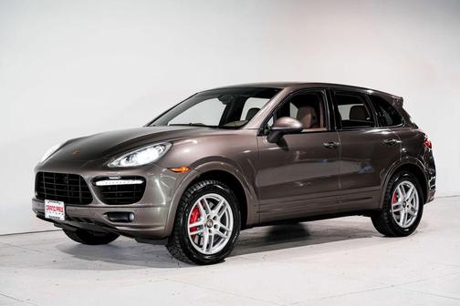 Umber Metallic 2013 Porsche Cayenne Turbo