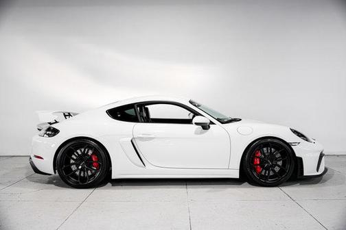 2020 Porsche 718 Cayman GT4