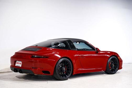 2019 Porsche 911 Targa 4 GTS