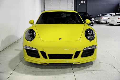2015 Porsche 911 Carrera GTS