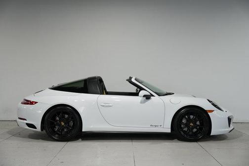 2017 Porsche 911 Targa 4