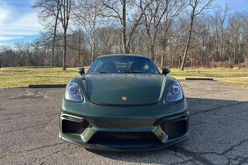 2022 Porsche 718 Cayman GT4