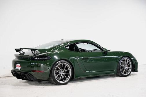 2022 Porsche 718 Cayman GT4