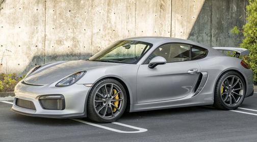 GT Silver Metallic 2016 Porsche Cayman GT4