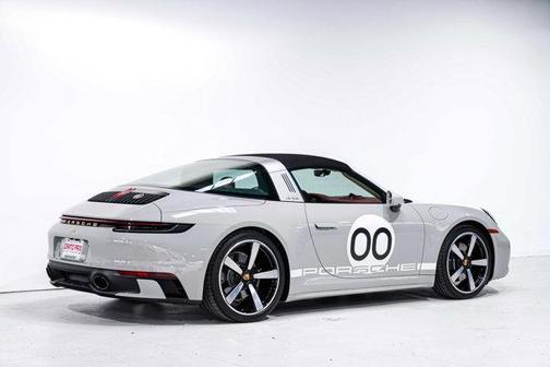 2021 Porsche 911 Targa 4S