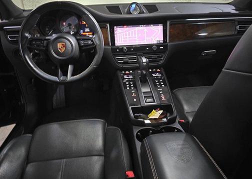 2022 Porsche Macan Base