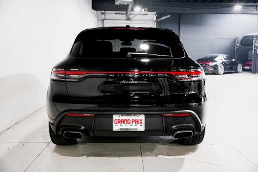 2024 Porsche Macan AWD