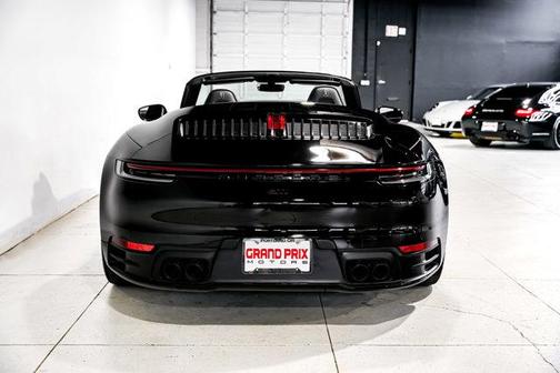 2022 Porsche 911 Carrera