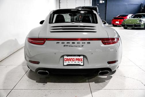 2013 Porsche 911 Carrera 4