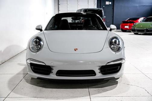 2013 Porsche 911 Carrera 4