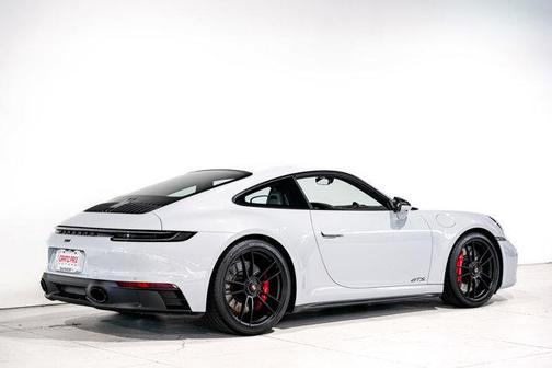 2023 Porsche 911 Carrera GTS