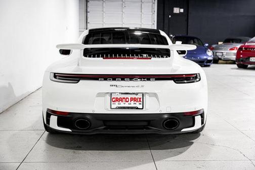 2020 Porsche 911 Carrera 4S
