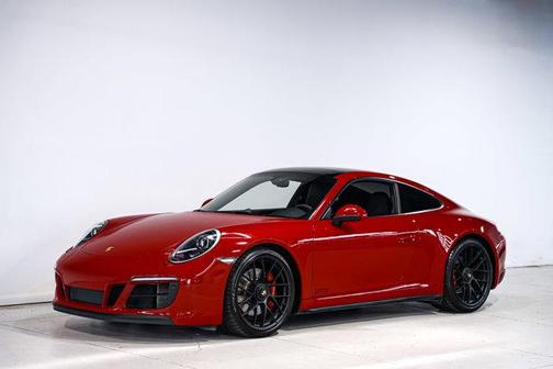2018 Porsche 911 Carrera GTS