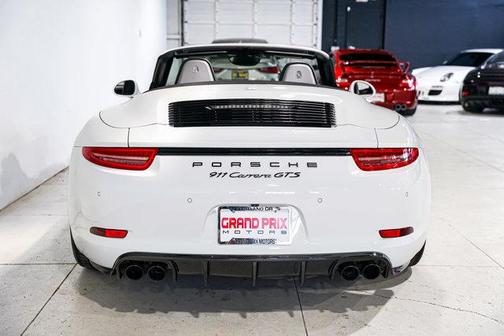 2015 Porsche 911 Carrera GTS