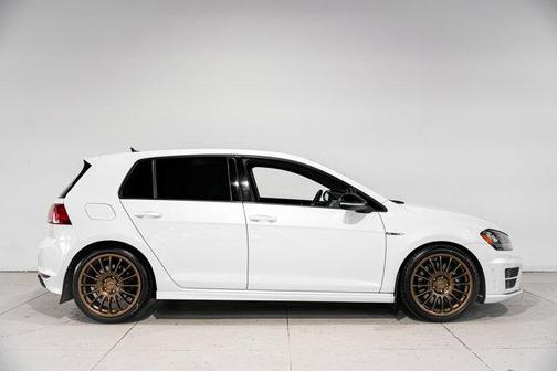 2017 Volkswagen Golf R 2.0T DSG