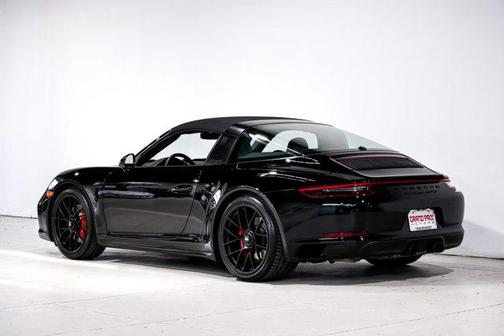 2019 Porsche 911 Targa 4 GTS