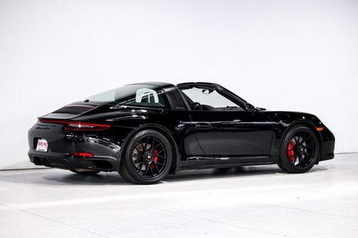 2019 Porsche 911 Targa 4 GTS