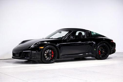2019 Porsche 911 Targa 4 GTS