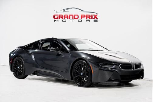 Sophisto Gray Metallic w/Frozen Gray Accent 2019 BMW i8 Coupe