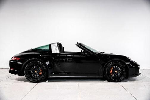 2017 Porsche 911 Targa 4