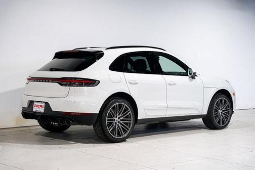 2021 Porsche Macan Base