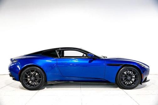 2020 Aston Martin DB11 AMR