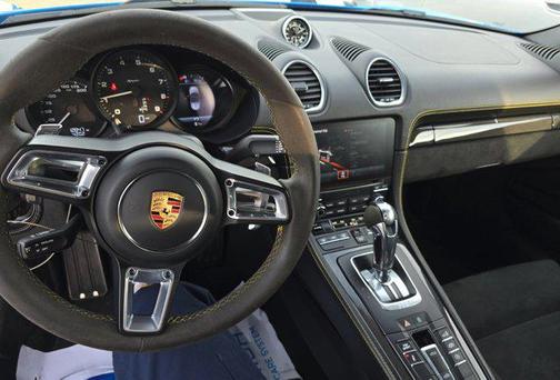 2023 Porsche 718 Spyder Roadster