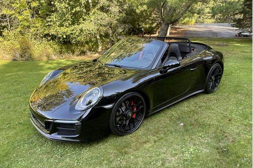 2019 Porsche 911 Carrera 4 GTS