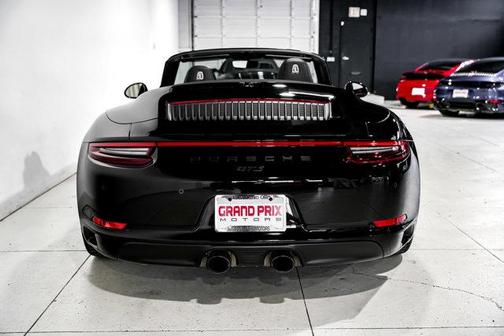 2019 Porsche 911 Carrera 4 GTS