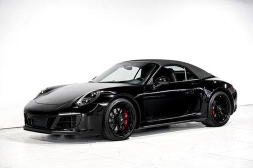 2019 Porsche 911 Carrera 4 GTS